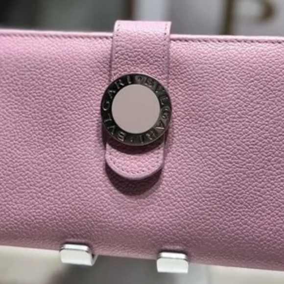 BVLGARI Pink Wallet - Picture 2 of 5